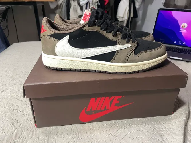 AIR JORDAN 1 LOW X TRAVIS SCOTT CACTUS JACK