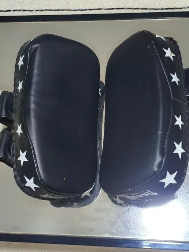 Aparadores de treino muaythai e kickboxing