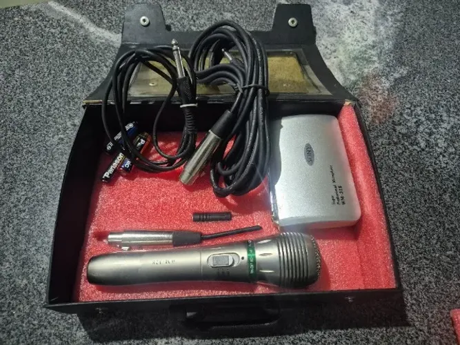 Microfone sem fio SONY WM-328