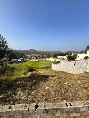 Vendo terreno de 300 m2 com vista permanente. Bairro Jd Terras de Santa Helena. Jacareí -S