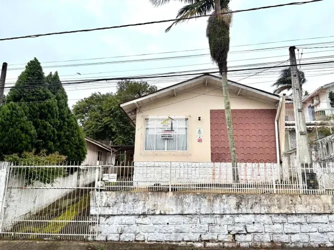 CASA 3 QUARTOS EM CAPOEIRAS COM AMPLO TERRENO