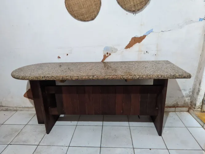Vendo mesa de mármore
