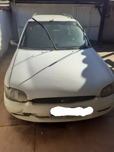 Ford Escort S.W GL 1.8i 16V 2000