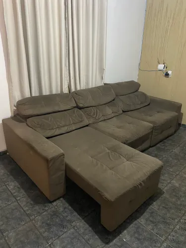 Sofá Retrátil e Reclinável 4 Lugares