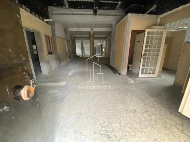 Venda de Prédio Comercial de Alto Padrão no Jaçanã, São Paulo-SP: 1 quarto, 2 banheiros, 4