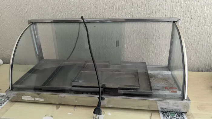 Estufa para salgados, expositor elétrico com 5 bandejas.