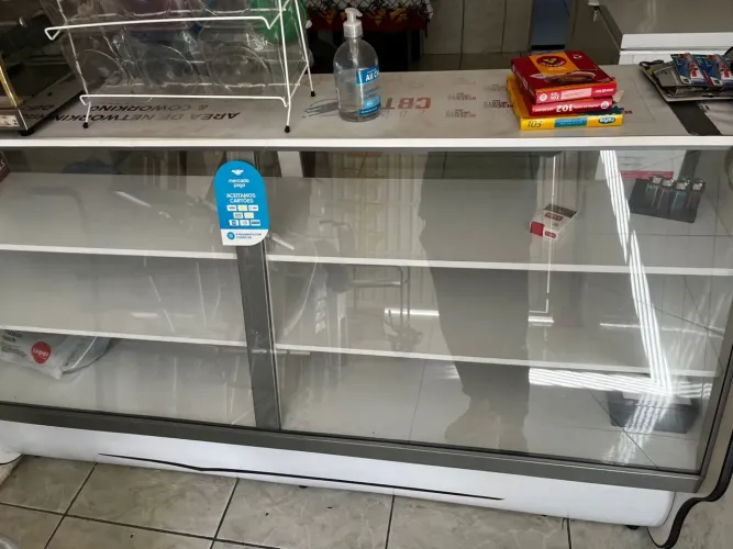 Balcão Vitrine Expositor 1,80m