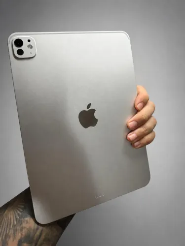 iPad Pro M5 11 256GB 1 Mês de uso