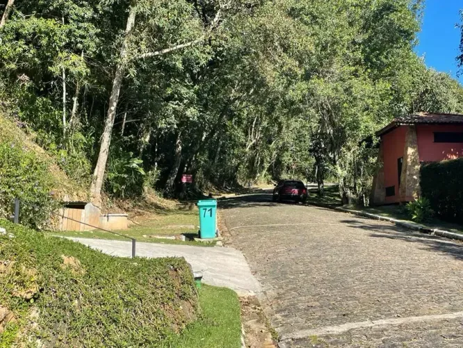 Lote/Terreno para venda tem 3000 metros quadrados em Samambaia - Petrópolis - Rio de Janei