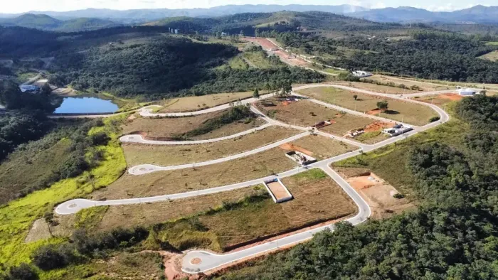 Vendo lotes em Itabirito, a 7 minutos do centro. 