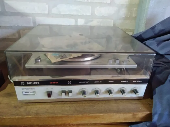 Toca discos Philips 460 Toca Discos