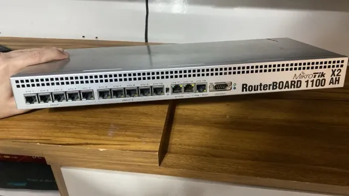 RouterBOARD 1100 AHX2