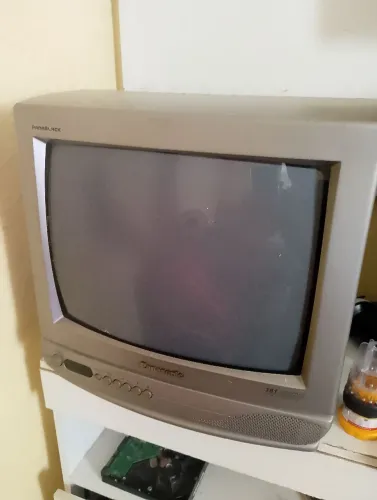 Tv 14 polegadas funcionando normalmente 