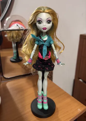 Boneca Monster High Lagoona Blue versão Ghouls Night Out 