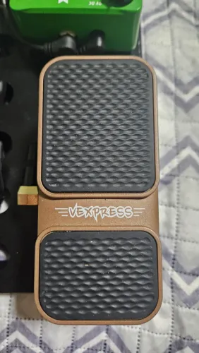 Pedal de volume e expressão Sonicake