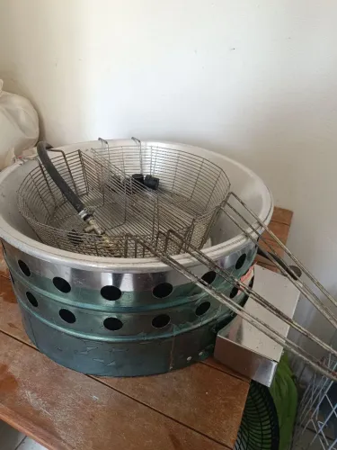 Fritadeira a gás Venâncio 7L