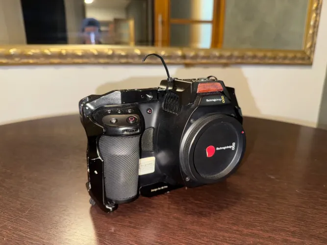 Câmera  black Magic 6k pro 
