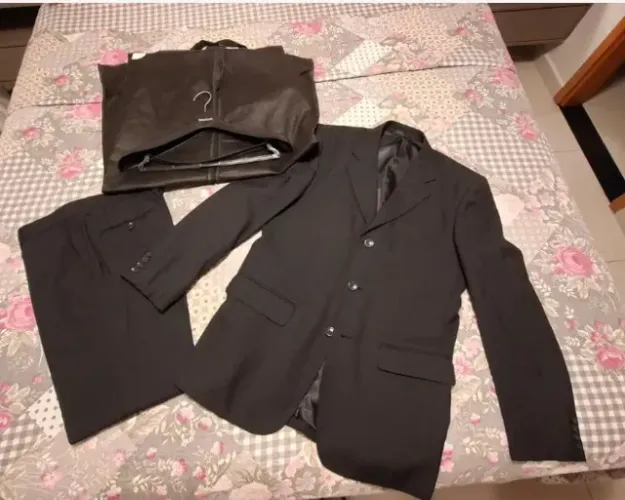 Terno (costume) preto completo - Tam M (48) Marca Emporium Colombo