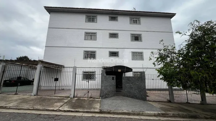 Apartamento com 2 dormitórios para alugar, 56 m² por R$ 1.658,14/mês - Jardim Simus - Soro