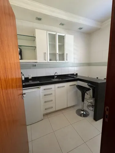 Alugo apartamento sobreloja   Próximo Banco Do Brasil 