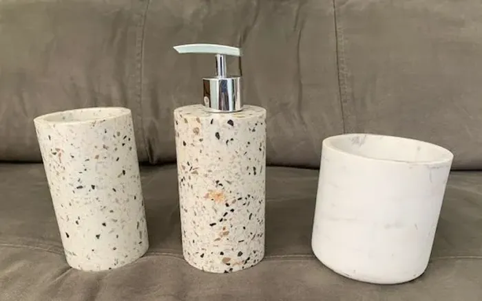 Conj de baneiro/lavabo para sabonete e porta escova