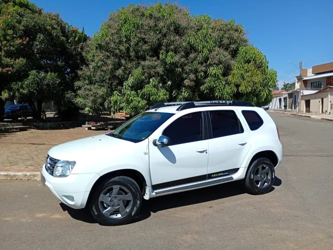 Renault Duster Dynamique 2.0 Hi-flex 16V Aut. 2015