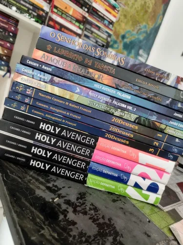 HQS e Livros Jogos Tormenta