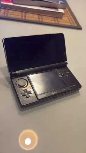 Nintendo 3DS Original Cosmo Black - Pouco Usado + Caixa + Jogos + Acessórios