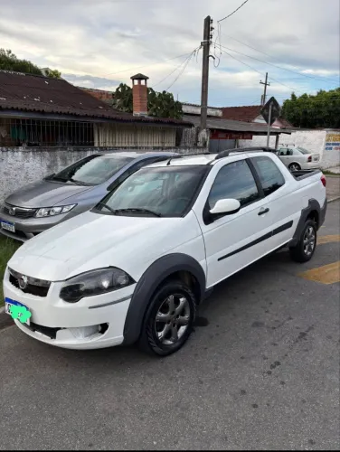 Fiat Strada Trekking 1.6 16V Flex CD 2015