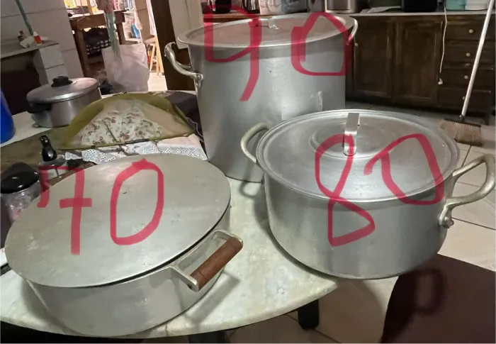 Vende-se Panelas usadas