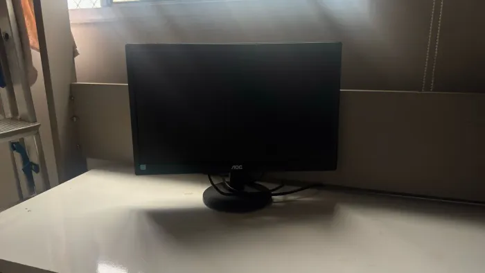 MONITOR AOC