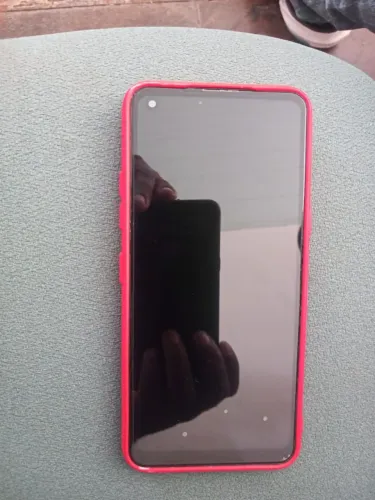 Vendo ou troco celular LG k51s cor prata com capa e película 64 giga android 10.