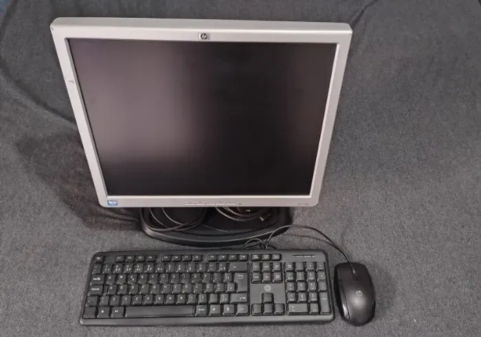 Monitor HP 1740 - 17 Polegadas (VGA / DVI)