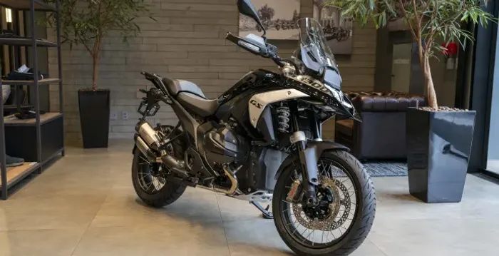 BMW R 1300 GS ADVENTURE TRIPLE BLACK