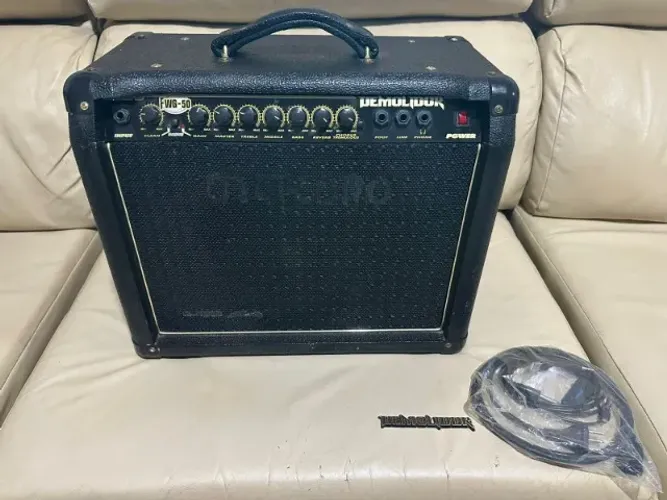 Amplificador Para Guitarra Meteoro Demolidor FWG50