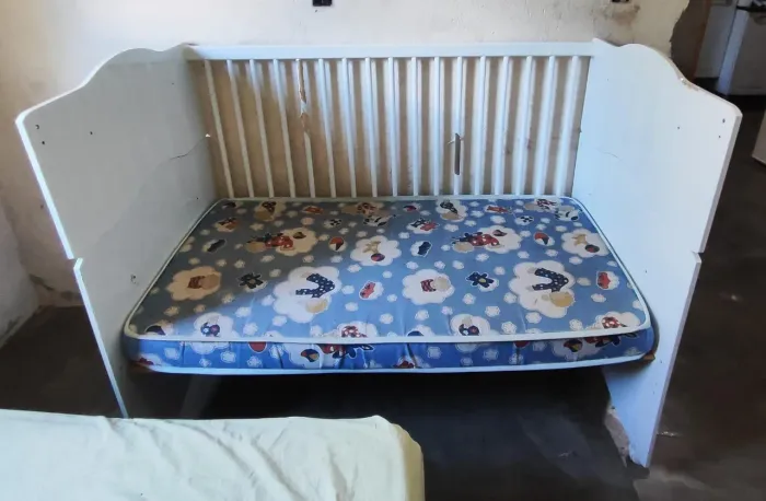 Berço cama 2 em 1 + colchão (vendo separadamente tbm)