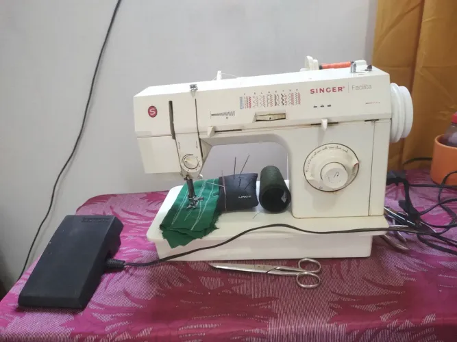 Máquina de costura Singer