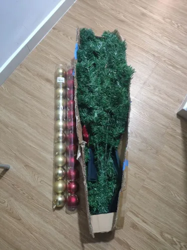 Árvore de natal + enfeites