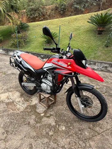 Xre 300 2014