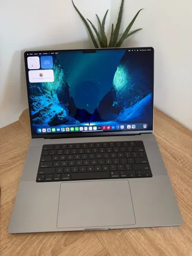 MacBook Pro 16 M1 Max 32GB RAM 1TB SSD GPU 32 Núcleos