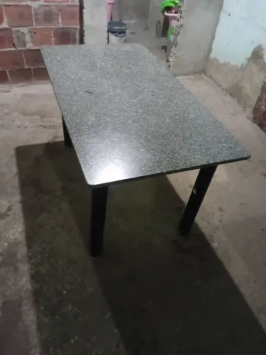 Mesa de mármore