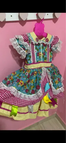 Vestido junino usando só 1 vez