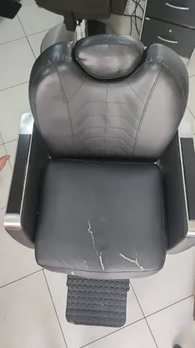 Vendo cadeira cabeleireiro profissional 