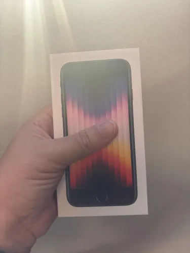 iPhone SE (3ª geração) 64GB - Midnight
