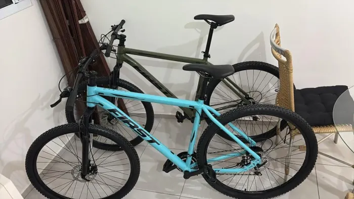 Bike aro 29 quadro 21 nova  troco por celulite ou tablet