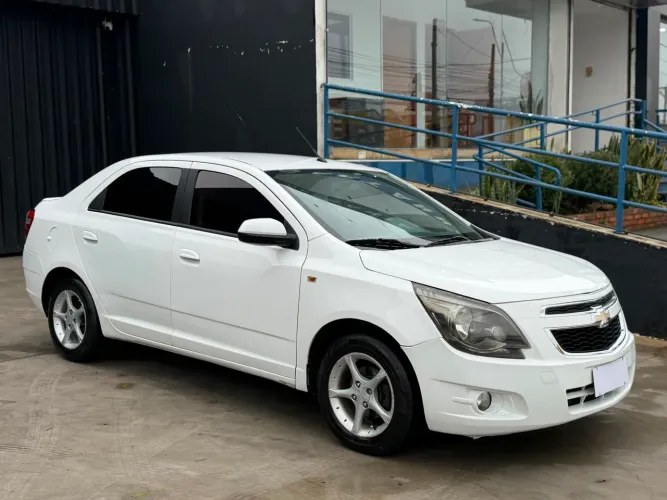 Chevrolet Cobalt LT 1.8 8V Econo.flex 4P Mec. 2013
