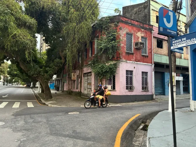 Alugo ponto Comercial de esquina