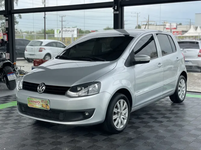 Volkswagen Fox Plus 1.6mi/ 1.6mi Total Flex 8V 4P 2012