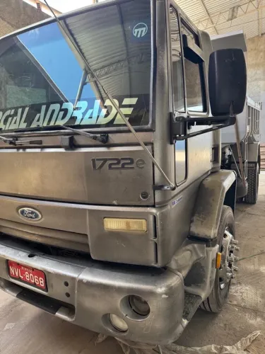 Vendo Ford Cargo 1722