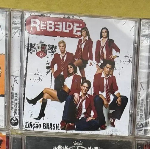 CD REBELDE EDIÇÃO BRASIL - RBD (NOVO DA ÉPOCA)